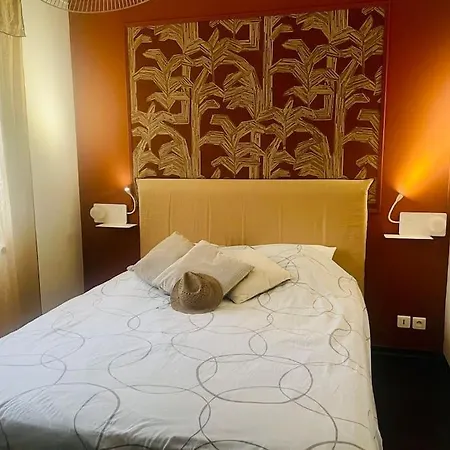 Krystel Avel A La Baule