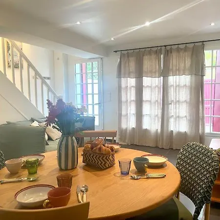 Villa Krystel Avel A *