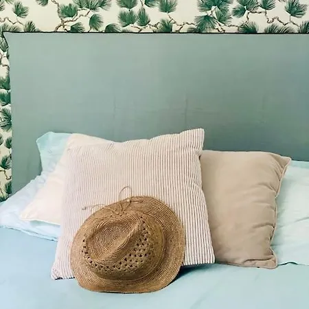 Krystel Avel A La Baule