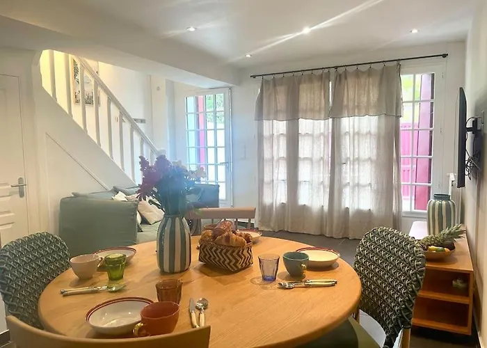 Villa Krystel Avel A *